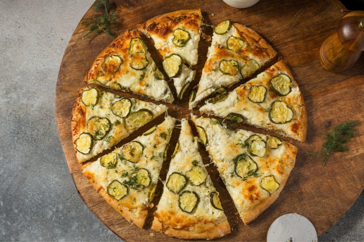 Ai mânca pizza cu carne de ren? Iată ce toppinguri pentru pizza inedite sunt în lume!
