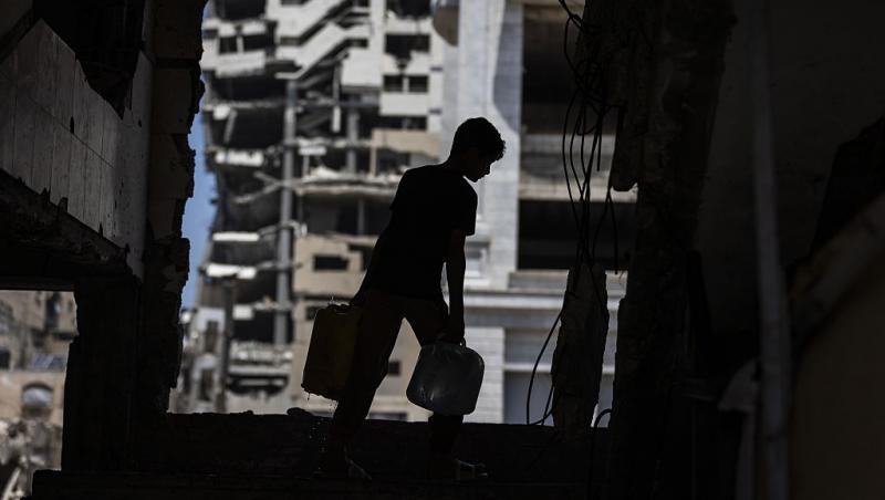 Nouă cetățeni români și familiile acestora, evacuați din Fâșia Gaza. Ce mesaje a transmis MAE