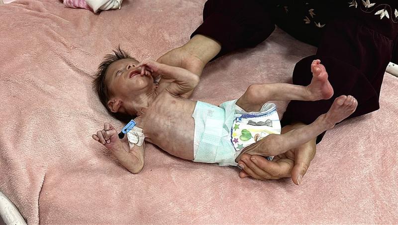 Nouă cetățeni români și familiile acestora, evacuați din Fâșia Gaza. Ce mesaje a transmis MAE