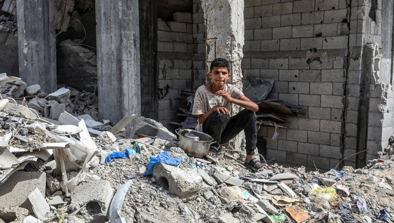 Nouă cetățeni români și familiile acestora, evacuați din Fâșia Gaza. Ce mesaje a transmis MAE