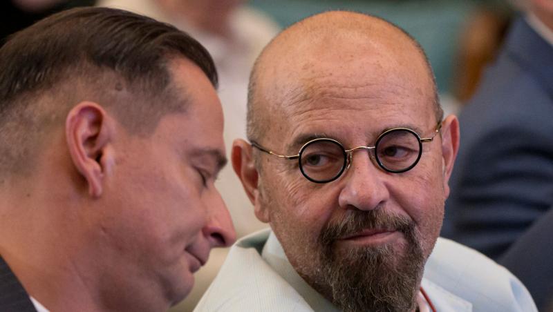 Piedone a pus sigiliu pe abatorul din Popești Leordeni: „Ce fierb aici? Morți? Aici e crematoriu!” Imagini de groază | VIDEO