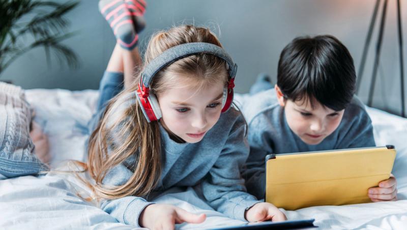 Ce este autismul virtual și de ce este tot mai întâlnit la copii. Cum se manifestă