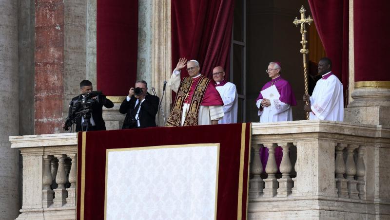 Ce detalii au ieșit în evidență la prima apariție publică a noului Papă. Ce fel de lider al Bisericii Catolice va fi