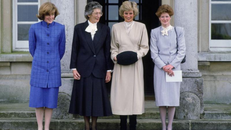 Cum arată sora Prințesei Diana la 70 de ani. A apărut în compania Regelui Charles al III-lea. Ce legătură este între ei