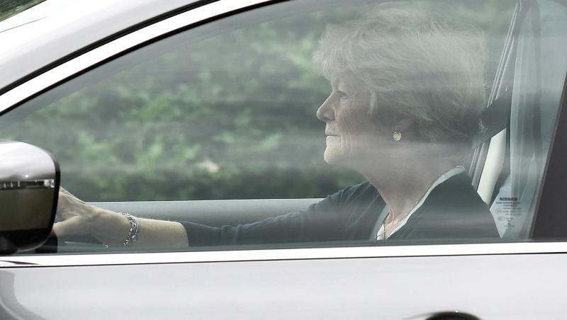 Cum arată sora Prințesei Diana la 70 de ani. A apărut în compania Regelui Charles al III-lea. Ce legătură este între ei