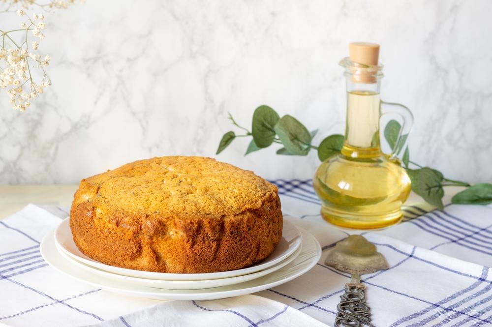 Poți &icirc;nlocui untul cu ulei de măsline &icirc;n prăjituri? Iată c&acirc;nd merită să faci schimbul