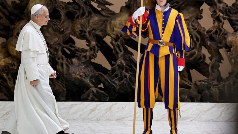 Un violonist român a cântat în fața noului Suveran Pontif. Cum a fost atmosfera din Capela Sixtină