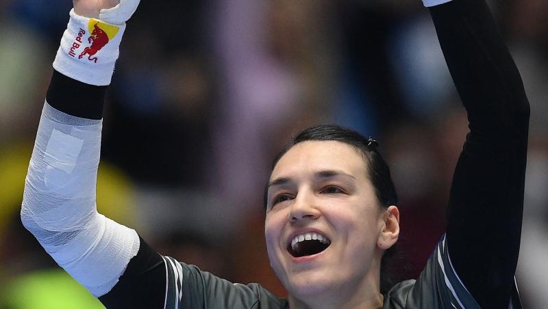 Cristina Neagu a strălucit la petrecerea organizată în cinstea sa. Apariție rară pentru marea handbalistă
