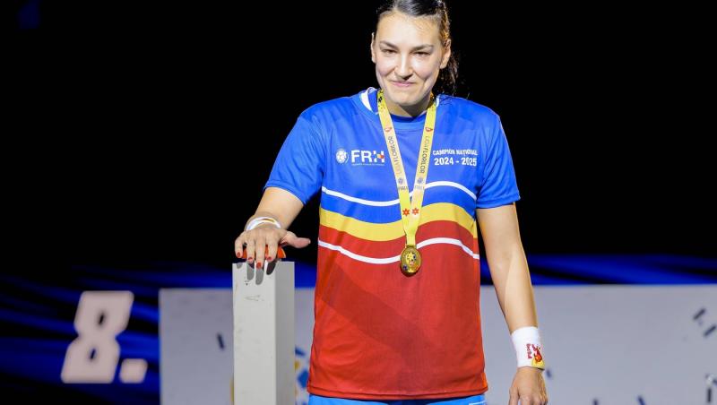 Cristina Neagu a strălucit la petrecerea organizată în cinstea sa. Apariție rară pentru marea handbalistă