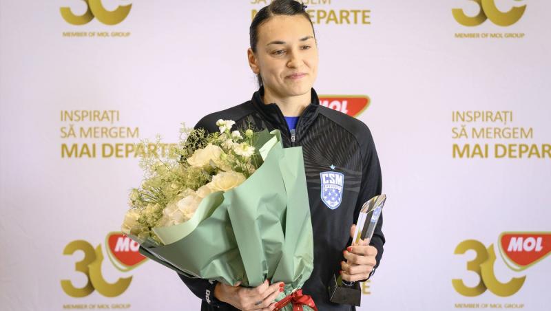 Cristina Neagu a strălucit la petrecerea organizată în cinstea sa. Apariție rară pentru marea handbalistă