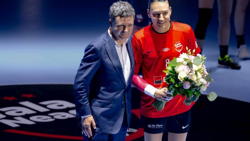 Cristina Neagu a strălucit la petrecerea organizată în cinstea sa. Apariție rară pentru marea handbalistă