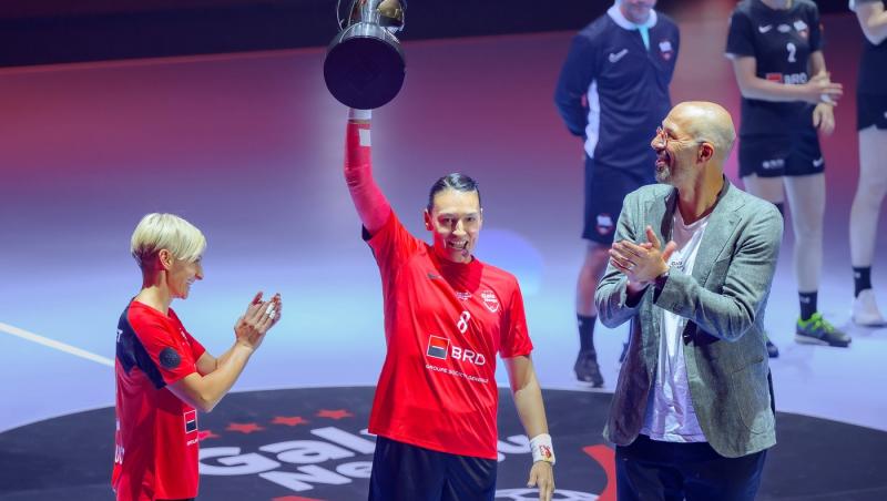 Cristina Neagu a strălucit la petrecerea organizată în cinstea sa. Apariție rară pentru marea handbalistă