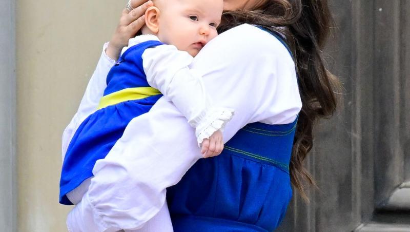 Cât de mare a crescut fiica Prințului Carl al Suediei. Micuța a participat la primul eveniment regal