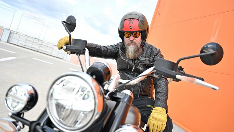 Interviu cu Andrei Coman. Actorul din rolul lui Puiu din Iubire cu parfum de lavandă a povestit despre provocările rolului său