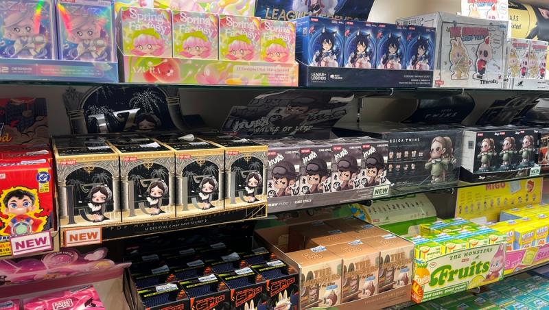 Labubu de dimensiuni umane, vândută cu un preț exorbitant. Cât a costat păpușa care a creat o isterie în online