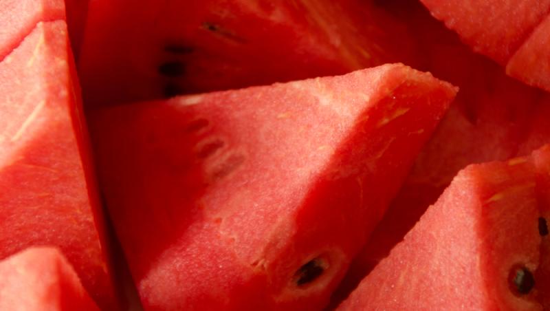 Au apărut pepenii de Dăbuleni pe piață. Cu cât se vinde kilogramul