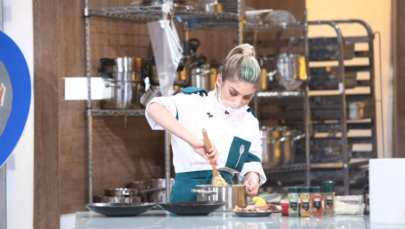 Elena Matei, fosta concurentă Chefi la cuțite, a anunțat sexul celui de-al doilea copil. Ce imagini înduioșătoare a publicat