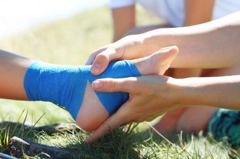 Entorse la bebeluși și copii mici