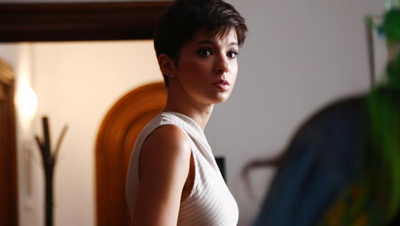 Interviu cu Karina Jianu. Actrița din Ana, Mi-ai fost scrisă în ADN răspunde la o serie de întrebări-oracol: „Eu doar mă joc”