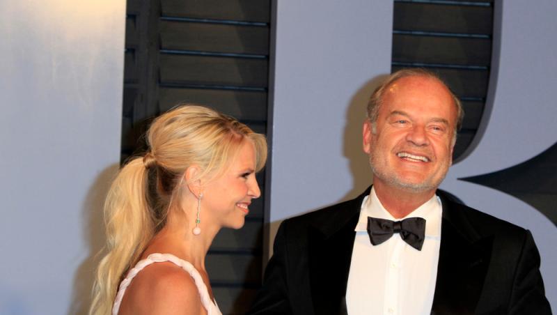 Kelsey Grammer va fi tată pentru a opta oară la 70 de ani. Soția starului din „Frasier”, cu 24 ani de mai tânără, este însărcinată