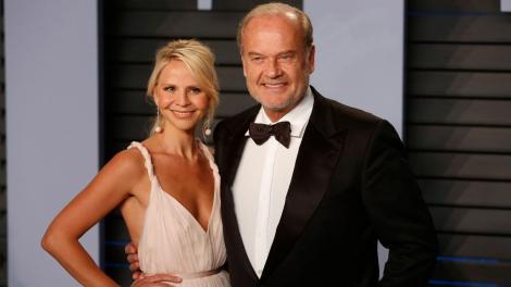Kelsey Grammer va fi tată pentru a opta oară la 70 de ani. Soția starului din „Frasier”, cu 24 ani de mai tânără, este însărcinată
