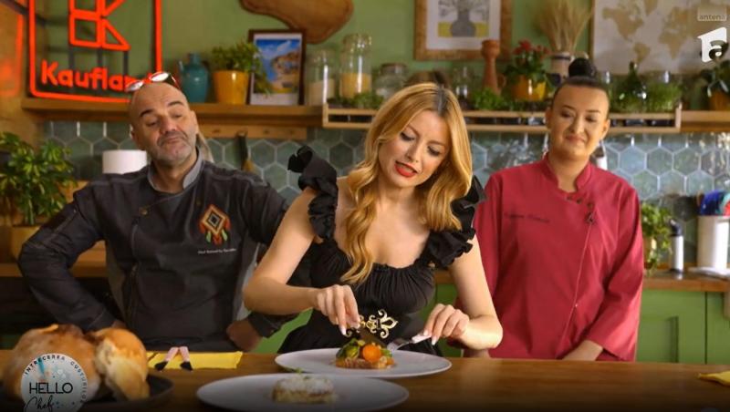 Cum arată Elena Gheorghe în costum de baie, la 39 de ani. Artista are un corp de invidiat după două nașteri: „Ariel de România”