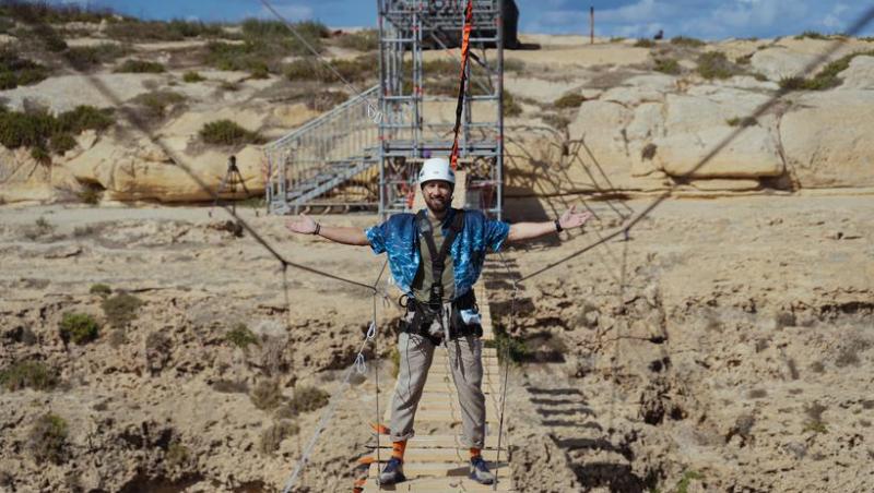 Noi imagini adorabile cu Tiago, fiul lui Dani Oțil și al Gabrielei Prisăcariu. Cât de mult a crescut. Băiețelul e leit tatăl său