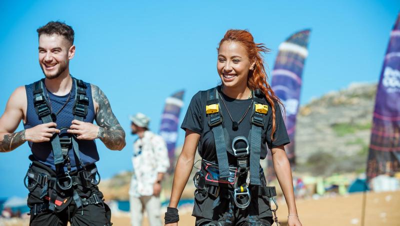 Theo Zeciu, cu lacrimi pe față în timp ce își filma iubita. Ce l-a făcut pe tânăr să plângă. Un fan a surprins momentul emoționant