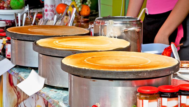 Meniul zilei cu 50 de lei pe litoral. Ce a primit, de fapt, un turist flămând