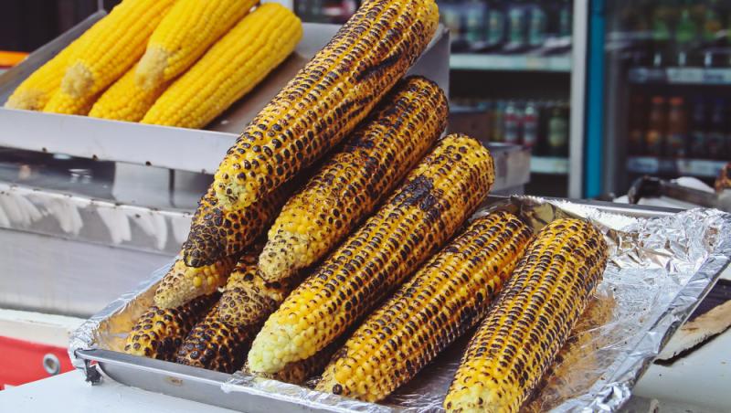 Meniul zilei cu 50 de lei pe litoral. Ce a primit, de fapt, un turist flămând