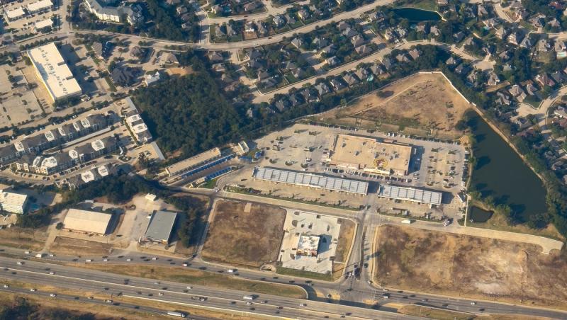 Cum arată cea mai mare benzinărie din lume și de ce mulți se pierd când ajung aici