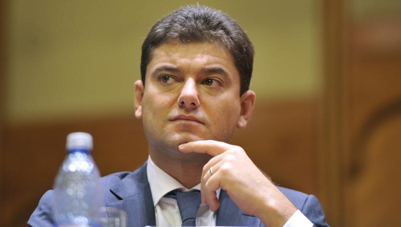 Cristian Boureanu este acuzat de agresiune sexuală de o tânără de 23 de ani. Gesturile fostului politician, filmate pe ascuns