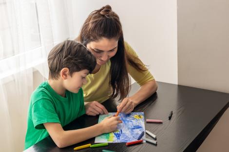 Ce este parentingul modern? Parentingul modern vs. parentingul tradițional