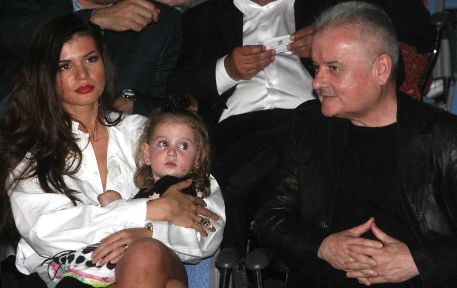 Monica Gabor alături de Irinel Columbeanu și fiica lor, Irina