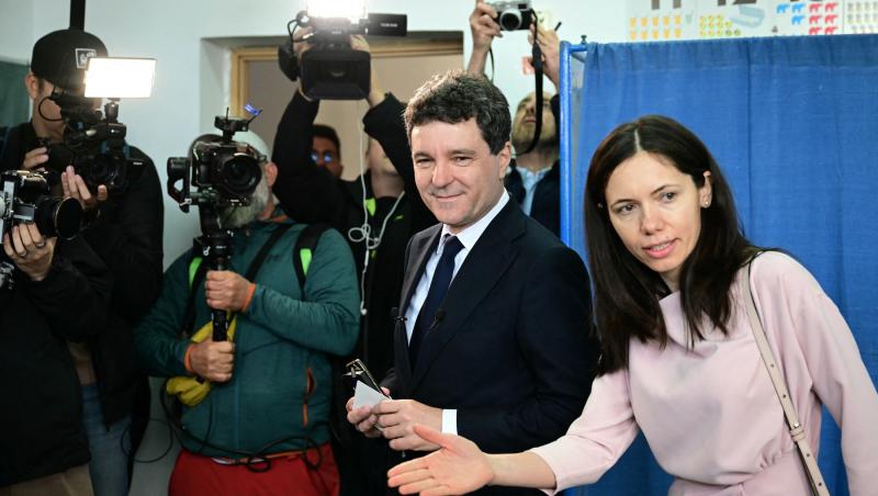 Nicușor Dan și-a depus declarația de avere. Au fost trecute și cele 400 de persoane care l-au împrumutat în campanie