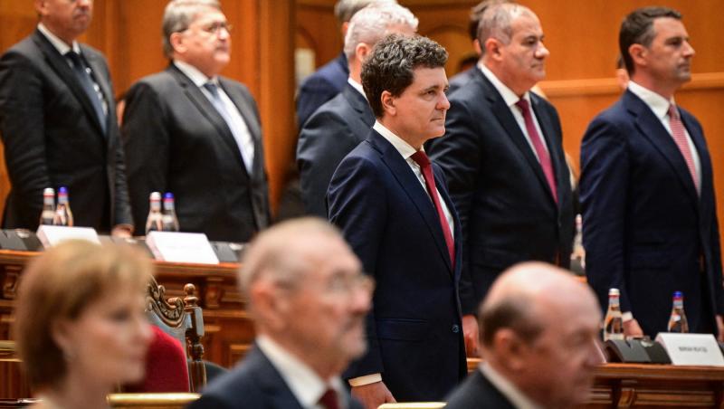 Nicușor Dan și-a depus declarația de avere. Au fost trecute și cele 400 de persoane care l-au împrumutat în campanie