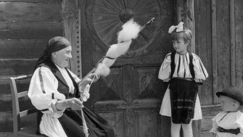 Ziua Universală a Iei. Cum este celebrată în toată țara cămașa tradițională pe 24 iunie