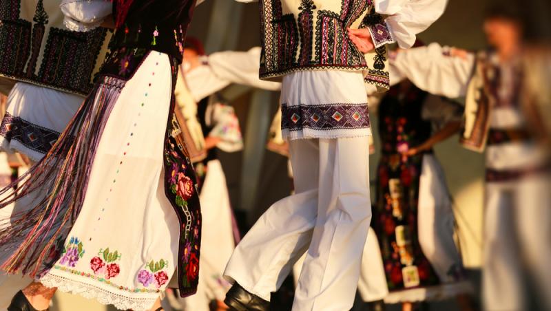 Ziua Universală a Iei. Cum este celebrată în toată țara cămașa tradițională pe 24 iunie