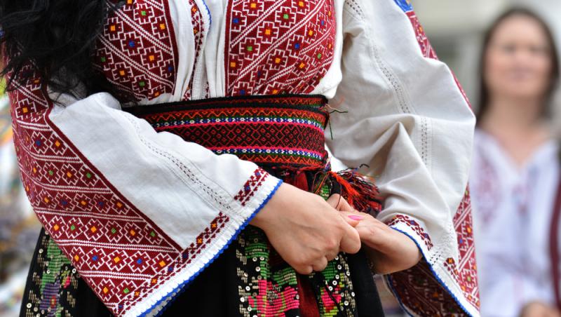 Ziua Universală a Iei. Cum este celebrată în toată țara cămașa tradițională pe 24 iunie