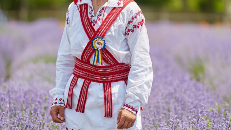 Ziua Universală a Iei. Cum este celebrată în toată țara cămașa tradițională pe 24 iunie