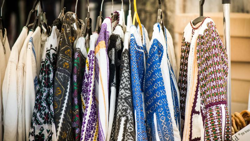 Ziua Universală a Iei. Cum este celebrată în toată țara cămașa tradițională pe 24 iunie