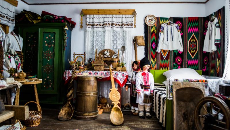 Ziua Universală a Iei. Cum este celebrată în toată țara cămașa tradițională pe 24 iunie