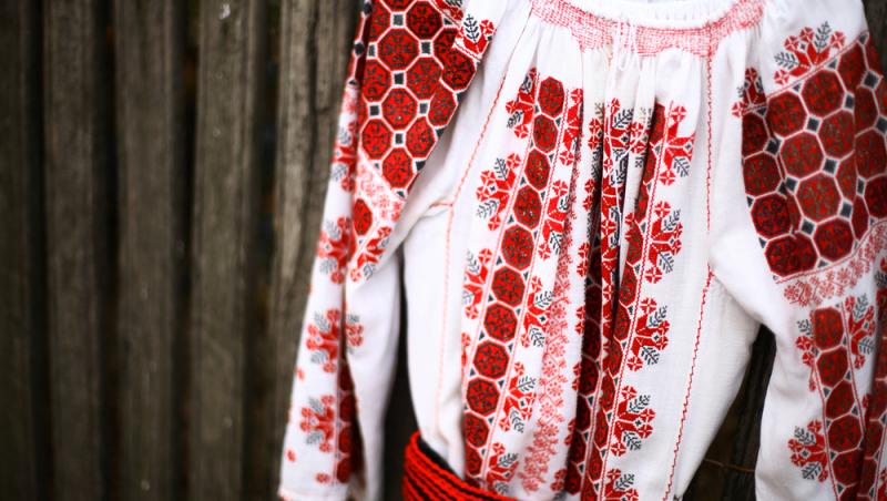 Ziua Universală a Iei. Cum este celebrată în toată țara cămașa tradițională pe 24 iunie