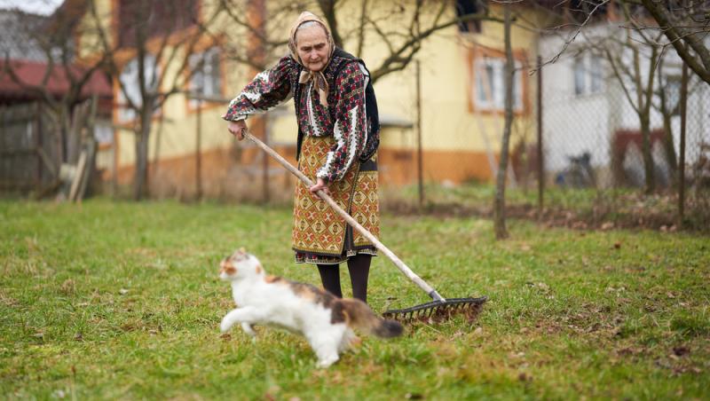Ziua Universală a Iei. Cum este celebrată în toată țara cămașa tradițională pe 24 iunie