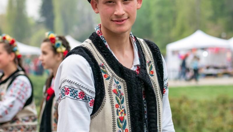 Ziua Universală a Iei. Cum este celebrată în toată țara cămașa tradițională pe 24 iunie