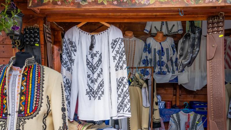 Ziua Universală a Iei. Cum este celebrată în toată țara cămașa tradițională pe 24 iunie