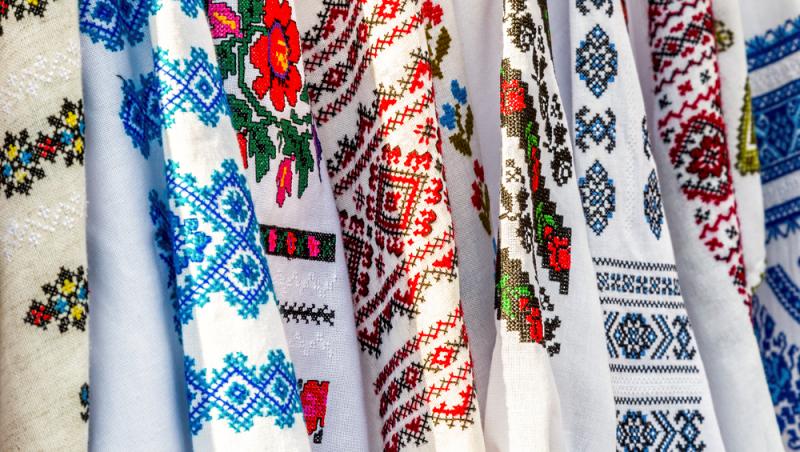 Ziua Universală a Iei. Cum este celebrată în toată țara cămașa tradițională pe 24 iunie