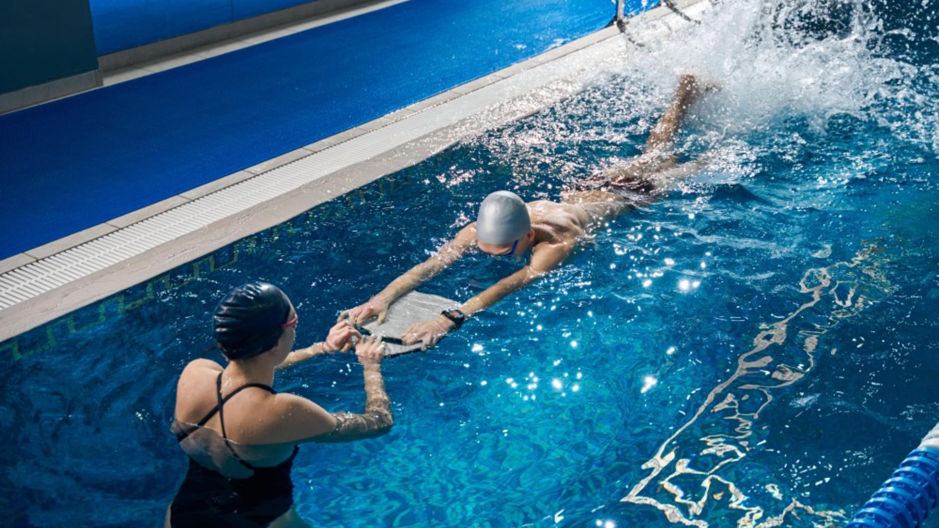 (P) Mituri despre teama de apă și cum le poți depăși