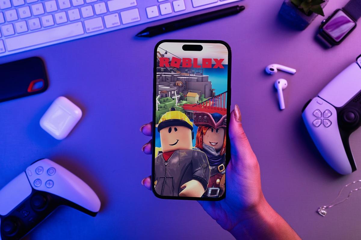 Un joc pentru copii e legat de „mama tuturor breșelor de securitate”. Părinții sunt avertizați să schimbe de urgență parolele