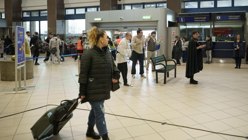 Momente de panică pe Aeroportul Otopeni. O pistă a fost închisă de urgență. Ce s-a întâmplat
